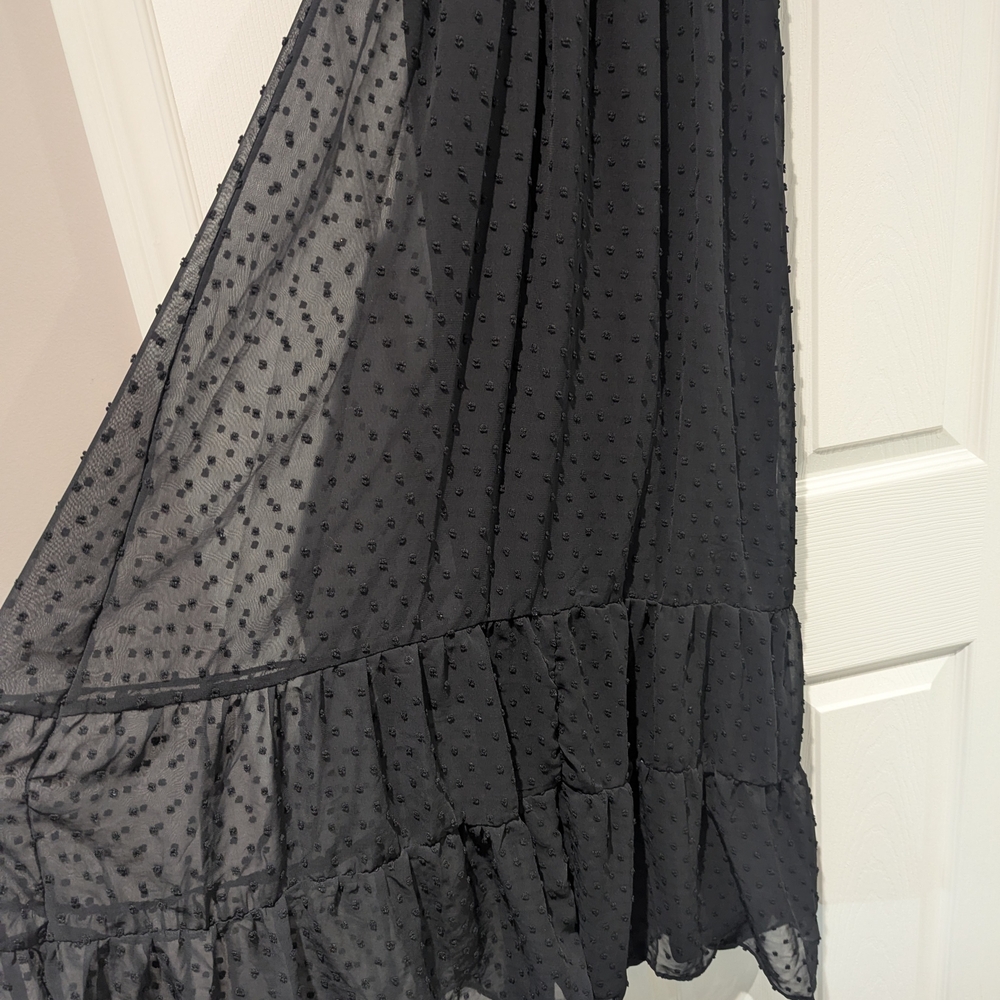 Elegant Black Maxi Dress - Picture 6 of 6